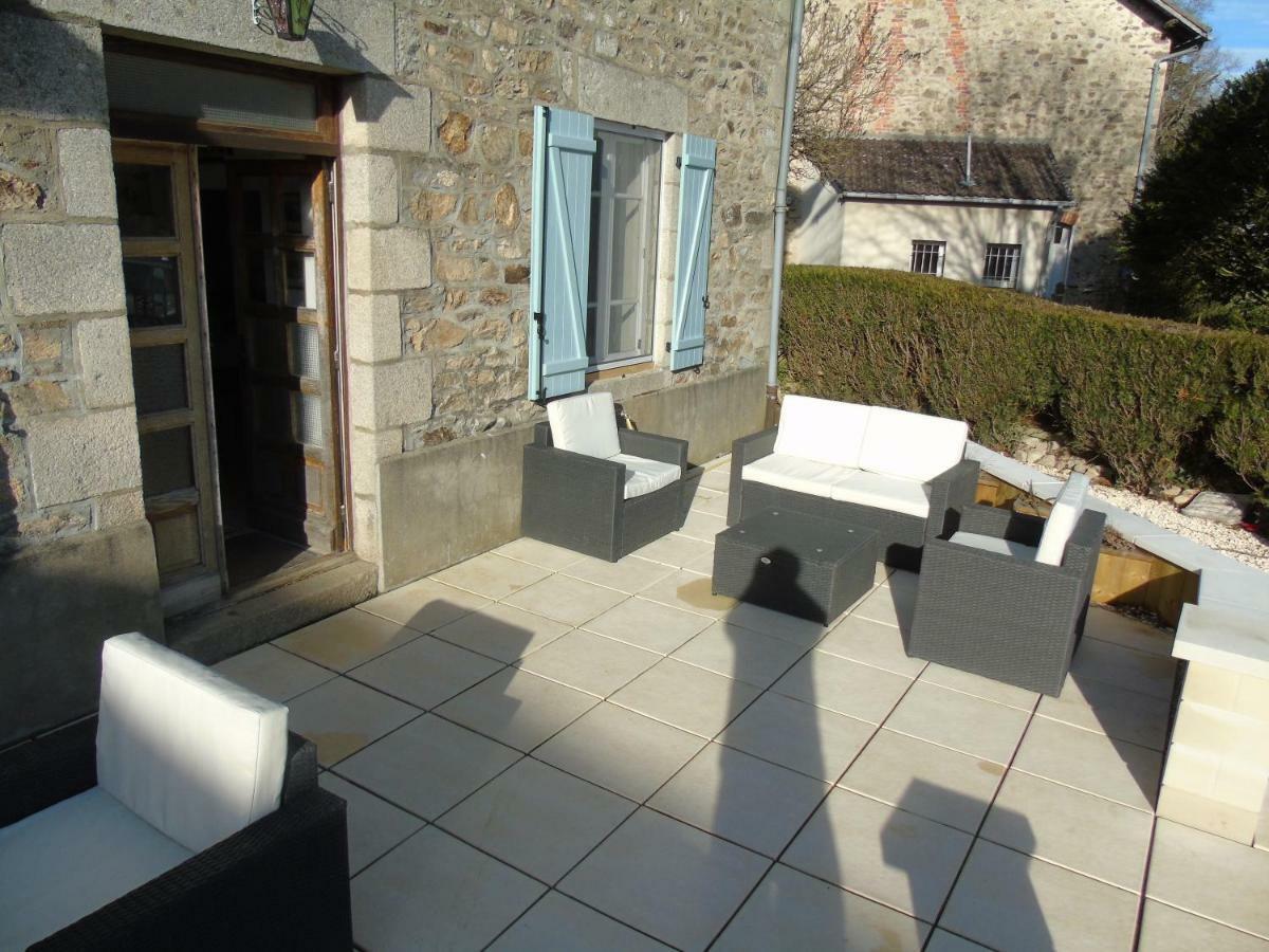 Linards Puy Larousse Farm House B&B 외부 사진